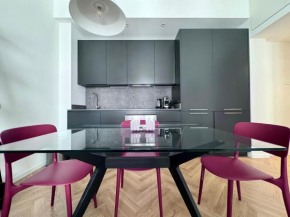 Cute and Central Duomo Apartment - Red